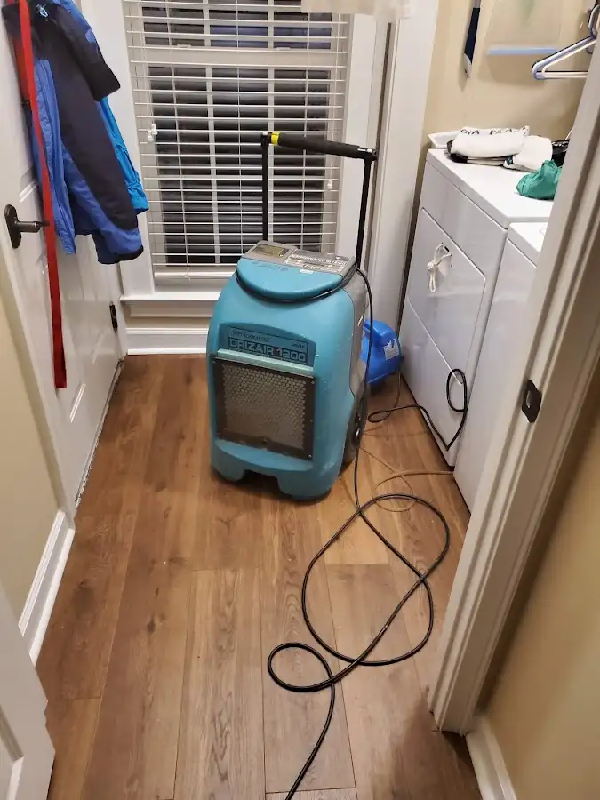 Commercial dehumidifier deployed for Crawl Space Restoration in Elgin
